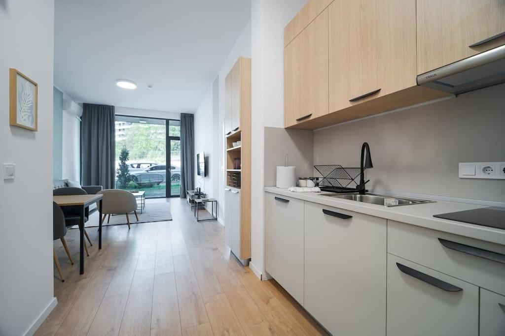 Mycampus 1 Bdrm, Stay 4, Free Parking, Garden, Self Check-In София Экстерьер фото