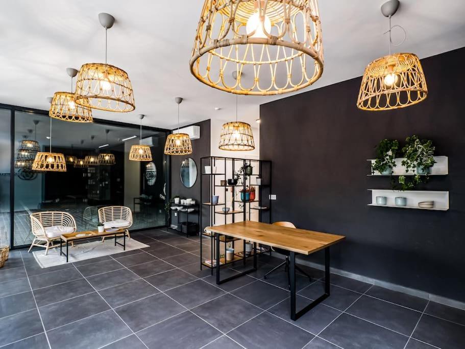 Mycampus 1 Bdrm, Stay 4, Free Parking, Garden, Self Check-In София Экстерьер фото