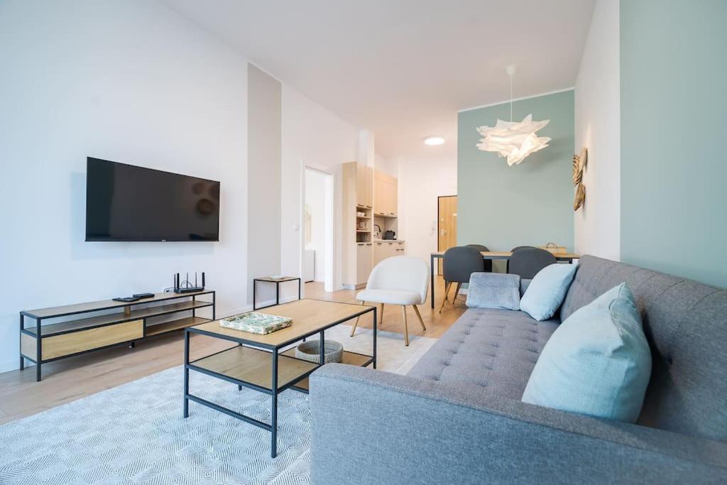 Mycampus 1 Bdrm, Stay 4, Free Parking, Garden, Self Check-In София Экстерьер фото